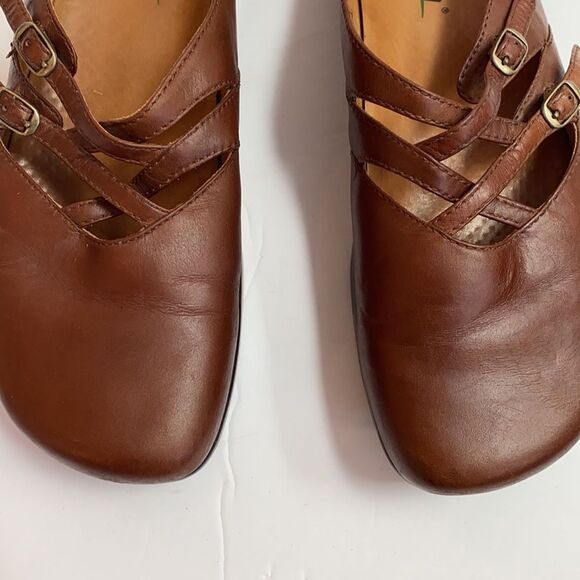 Earth Khama 2  Brown Leather clog Mule - Picture 3 of 10